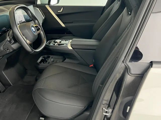 BMW iX xDrive40