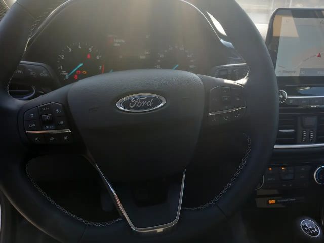 Ford Puma EcoBoost Titanium