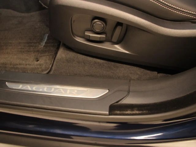 Jaguar F-Pace AWD D300 R-Dynamic