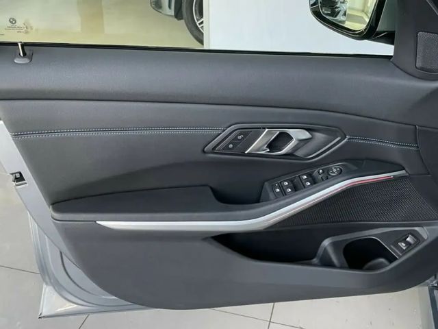 BMW 320 320d Sedan xDrive