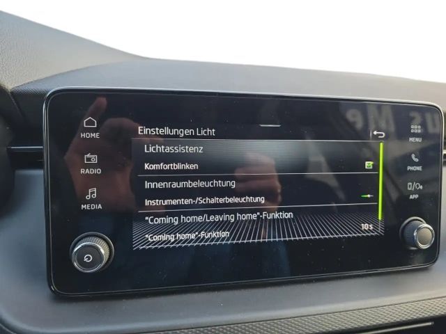 Skoda Kamiq 1,0TSI 115PS 16*Alu/LED/Temp/SmartLink   **