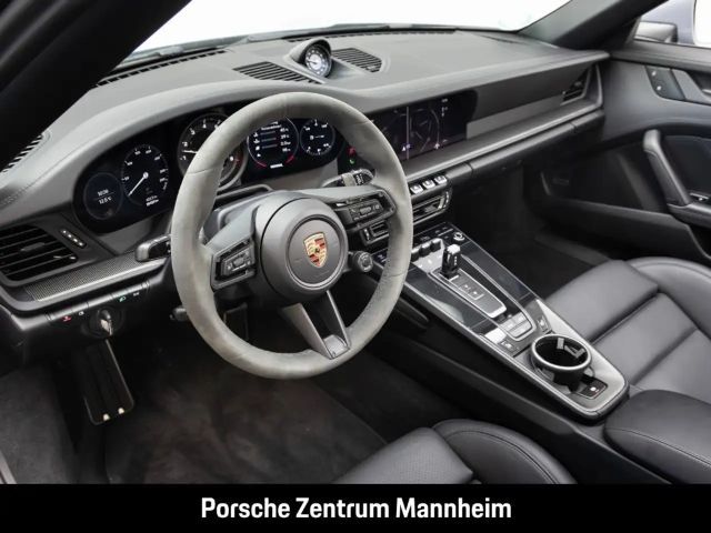 Porsche 992 Cabrio Carrera GTS