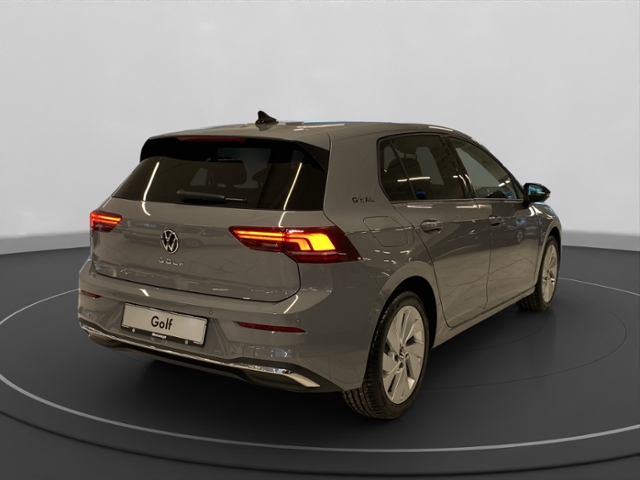Volkswagen Golf 1.5 TSI Golf VIII