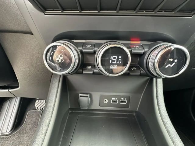 Renault Captur EDC Evolution Hybrid