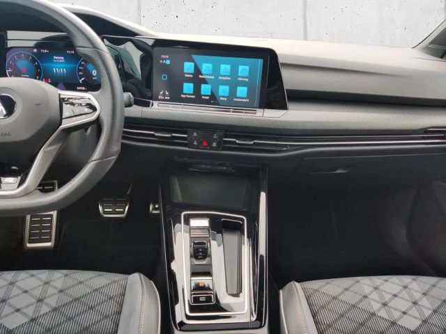 Volkswagen Golf 2.0 TSI Golf VIII R-Line