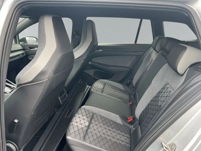 Volkswagen Golf R-Line Variant