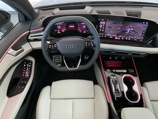 Audi A6 Avant Quattro S-Tronic