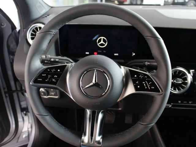 Mercedes-Benz GLA 200 Progressive