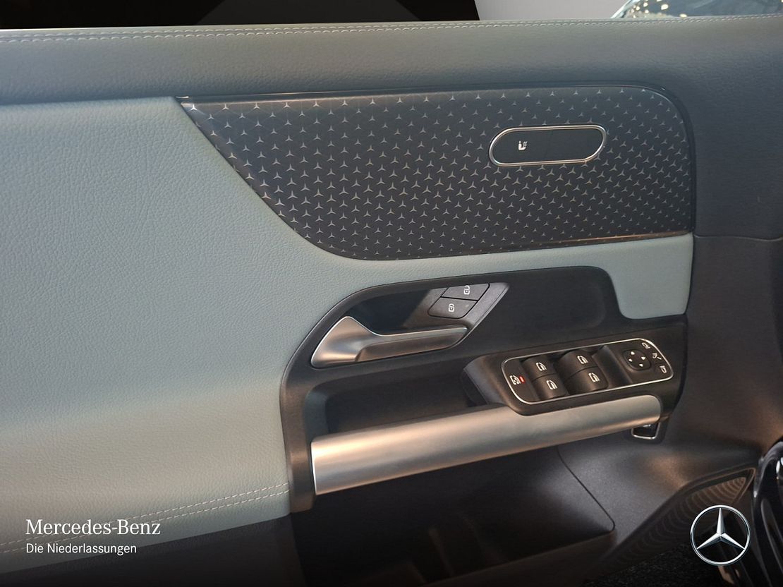 Mercedes-Benz B 200 Sedan