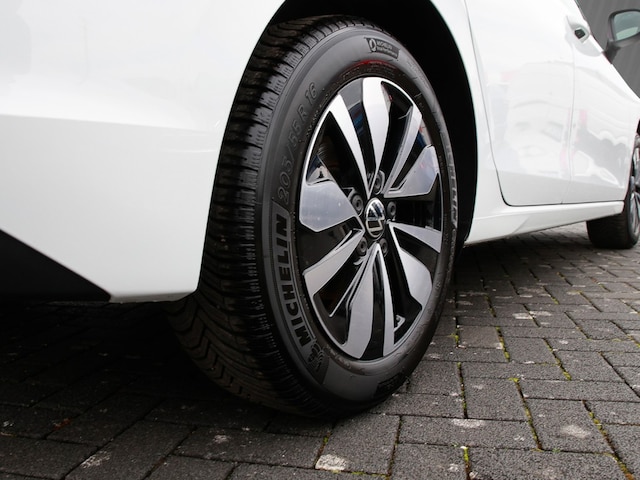 Volkswagen Golf 1.5 TSI Golf VIII