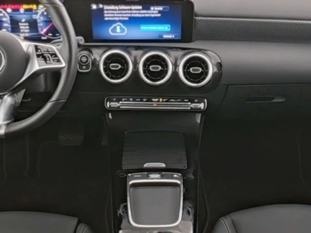 Mercedes-Benz A 220 4MATIC Progressive