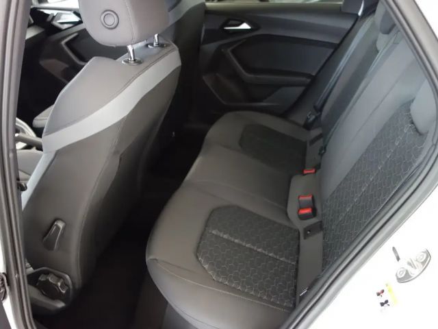 Audi A1 30 TFSI Allstreet S-Tronic