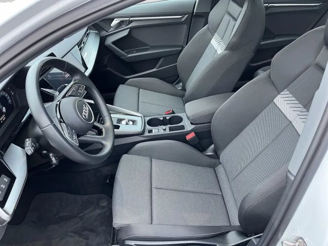 Audi A3 30 TFSI S-Tronic Sedan