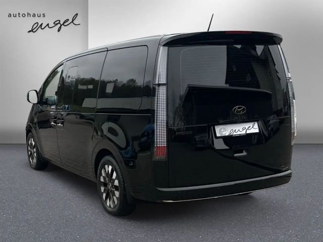 Hyundai Staria Signature Vierwielaandrijving