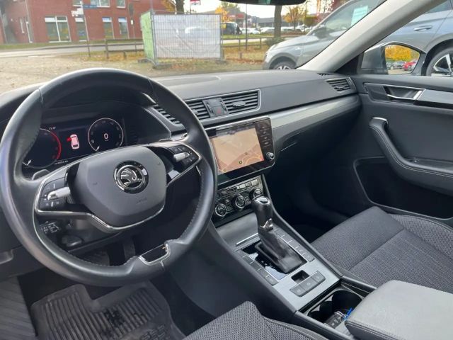 Skoda Superb 2.0 TDI Combi Style Style