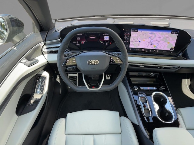 Audi A6 Avant Quattro S-Tronic