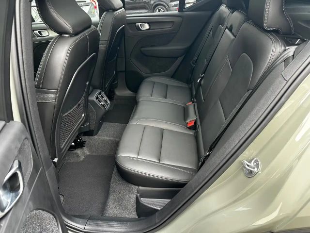 Volvo XC40 Dark Plus