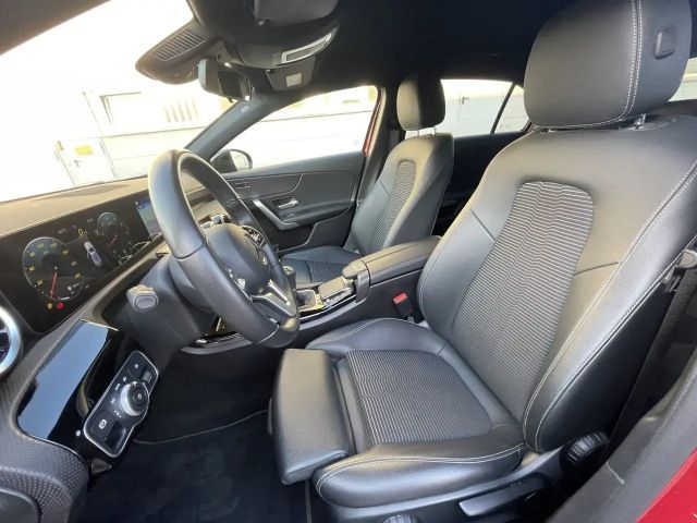 Mercedes-Benz A 200 Progressive