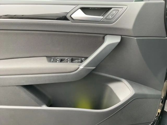 Volkswagen Touran 1.5 TSI DSG R-Line