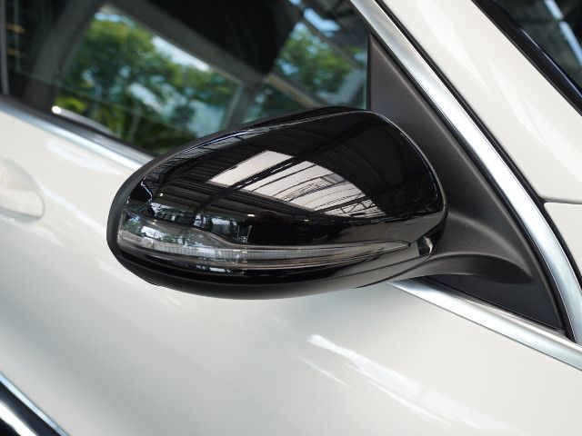 Mercedes-Benz EQC 400 4MATIC