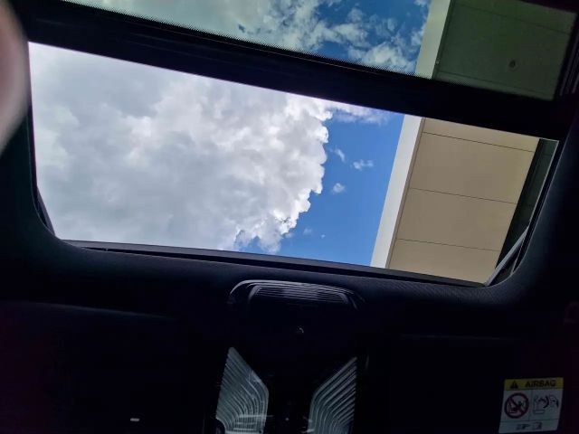 BMW 330 330i Sport Line xDrive