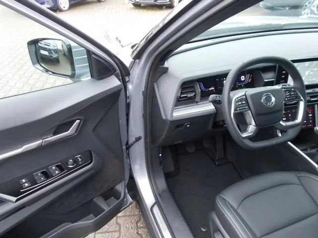 SsangYong Torres Quarz LED Navi Teilleder Alu18" Sitzheiz.