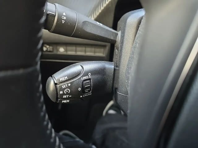 Peugeot E-208 Allure Pack