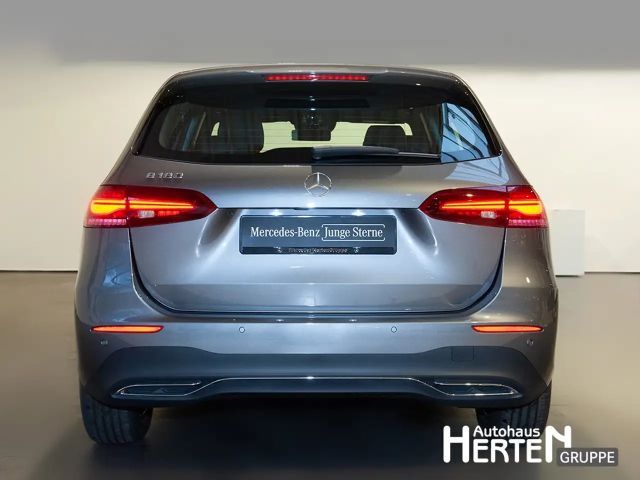 Mercedes-Benz B 180 Progressive Sedan