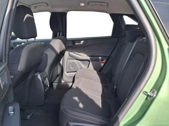 Ford Kuga Hybrid Titanium