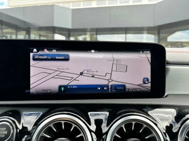 Mercedes-Benz CLA 200 AMG Line