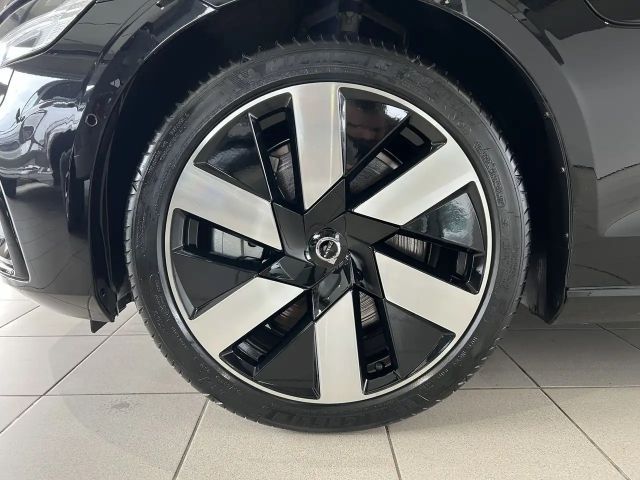 Volvo S60 AWD Dark Recharge Ultimate