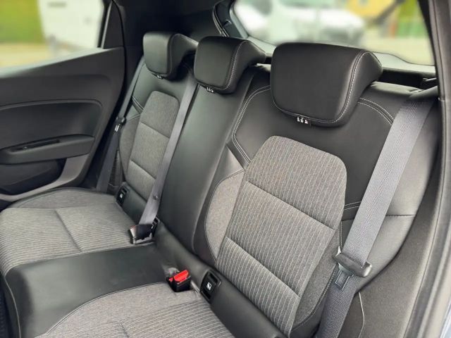 Renault Clio E-Tech Intens