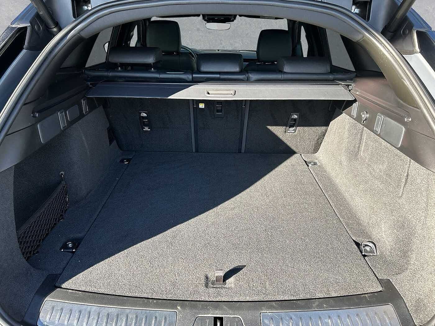 Land Rover Range Rover Velar Dynamic SE