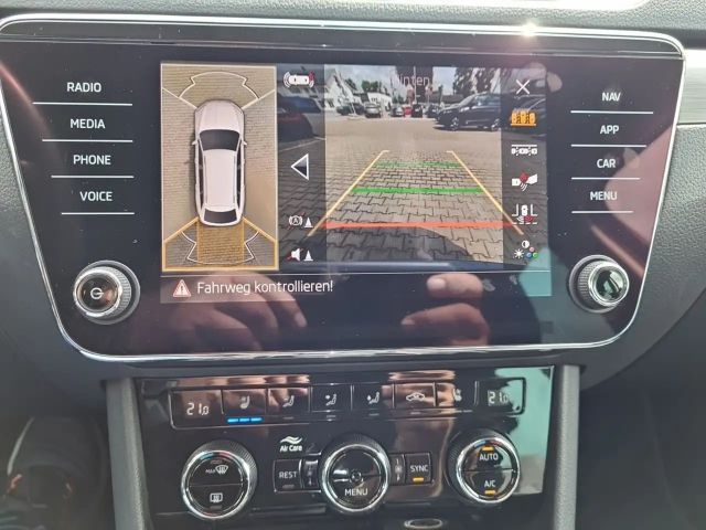 Skoda Superb 2.0 TSI Combi Style Style