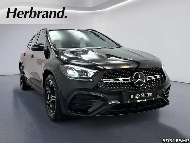 Mercedes-Benz GLA 200 AMG Line