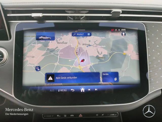 Mercedes-Benz E 220 AMG Line E 220 d Sedan