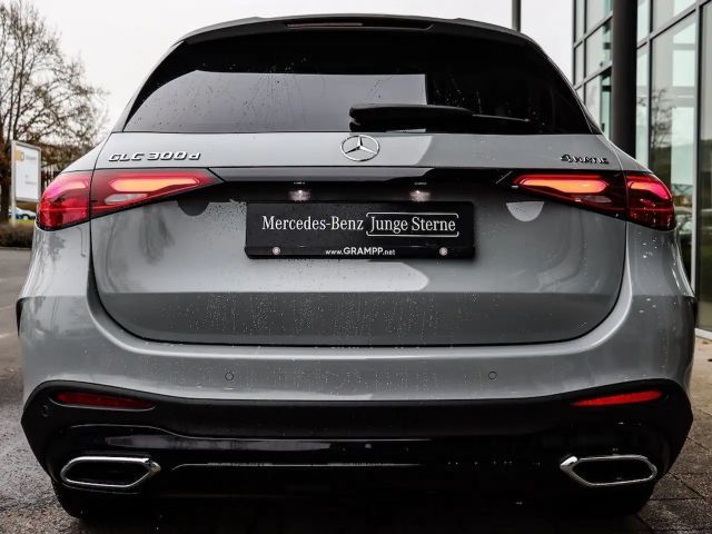 Mercedes-Benz GLC 300 4MATIC AMG Line GLC 300 d