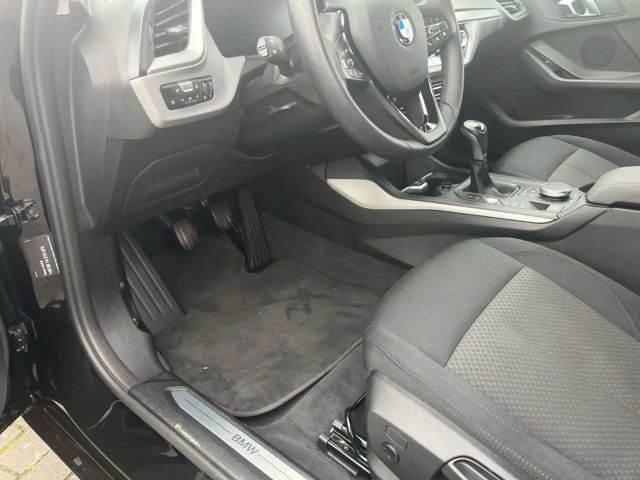 BMW 116 116i Advantage pakket Sedan