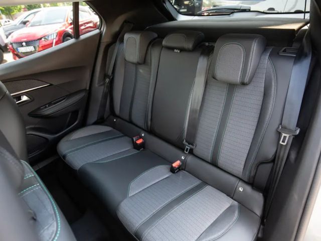 Peugeot 2008 Allure Pack EAT8