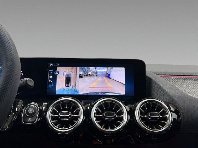 Mercedes-Benz GLA 200 AMG Line