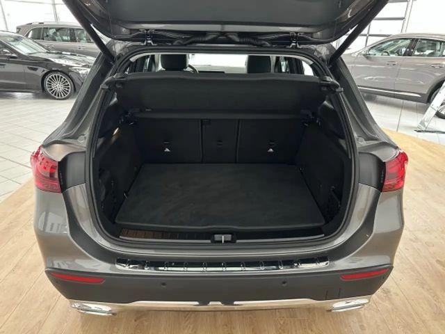 Mercedes-Benz GLA 200 Progressive