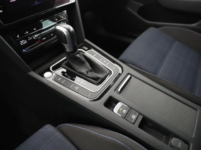 Volkswagen Passat GTE Variant