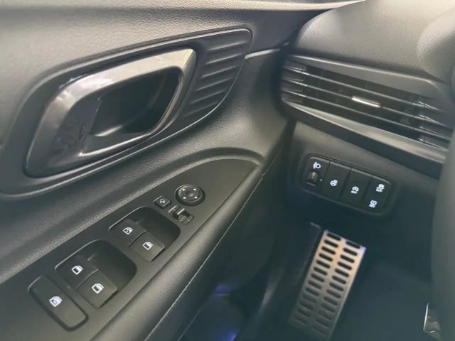 Hyundai Bayon AUTOMATIK NAVI+KLIMAAUT+SITZHZG+LENKRADHZG+ALU