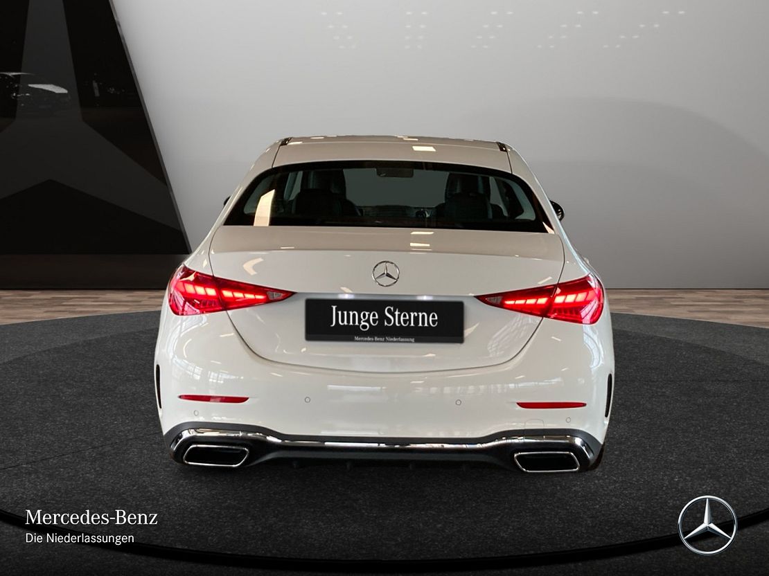 Mercedes-Benz C 180 Sedan