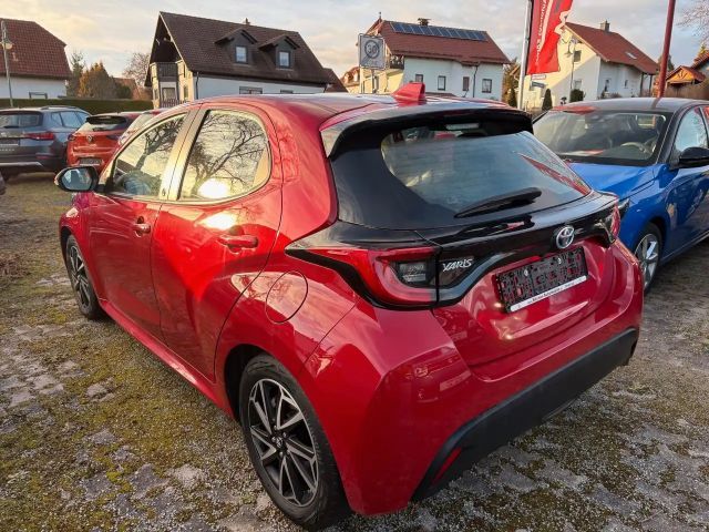 Toyota Yaris Hybride Team D