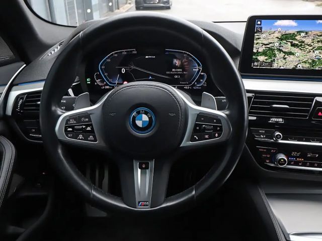 BMW 530 530e M-Sport Sedan xDrive