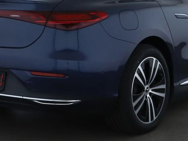 Mercedes-Benz EQE 300 Sedan