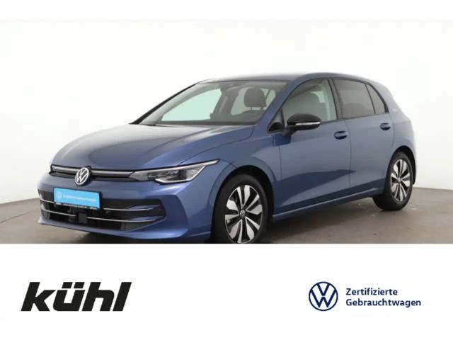 Volkswagen Golf 1.5 eTSI DSG Golf VIII IQ.Drive