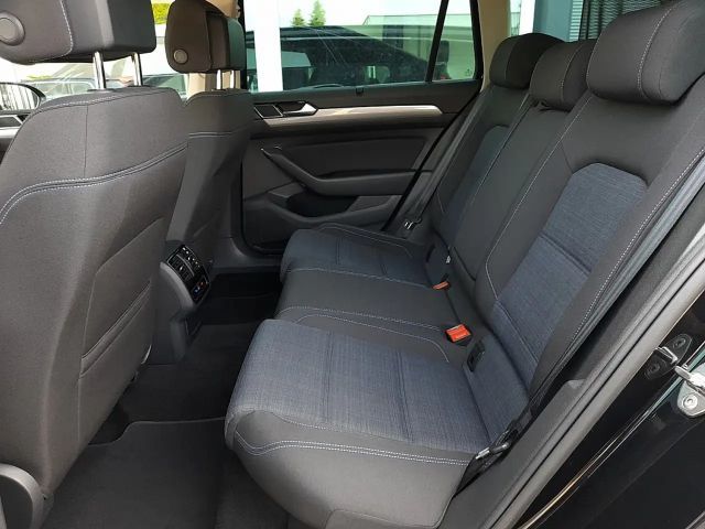 Volkswagen Passat DSG GTE Pro Variant