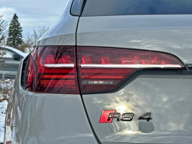 Audi RS4 Avant Quattro